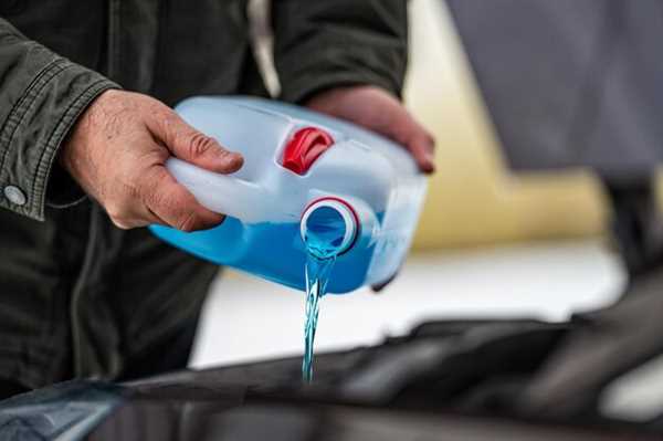 Step-by-Step Instructions for Draining Old Oil